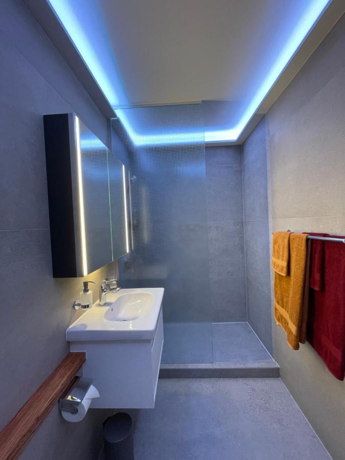 Le Petit Leisure Lägenhet Budapest Exteriör bild