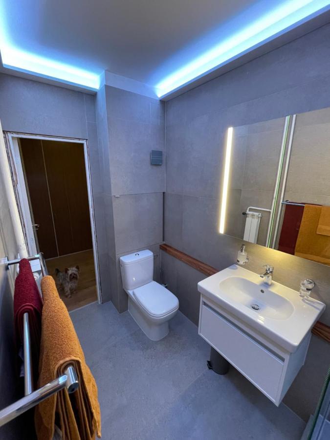 Le Petit Leisure Lägenhet Budapest Exteriör bild
