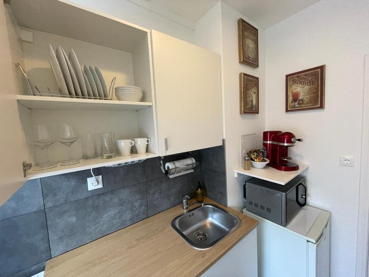 Le Petit Leisure Lägenhet Budapest Exteriör bild
